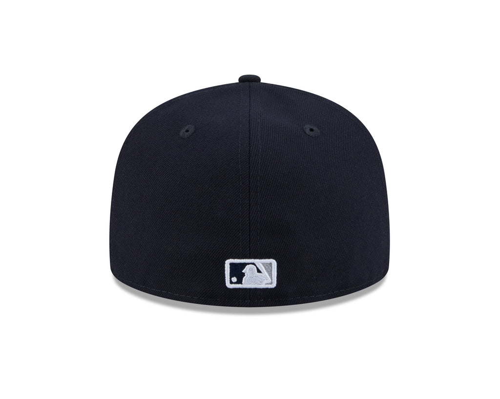 New Era 5950 New York Yankees Rhinestone Badge Fitted Hat