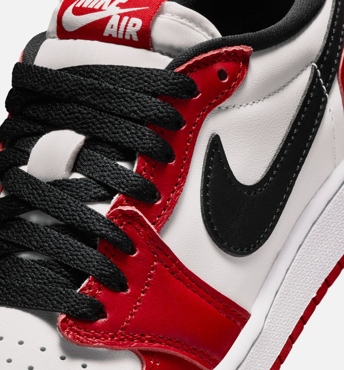 Air Jordan 1 Retro Low OG Chicago Big Kids' Lifestyle Shoes - Varsity Red/Black/Summit White