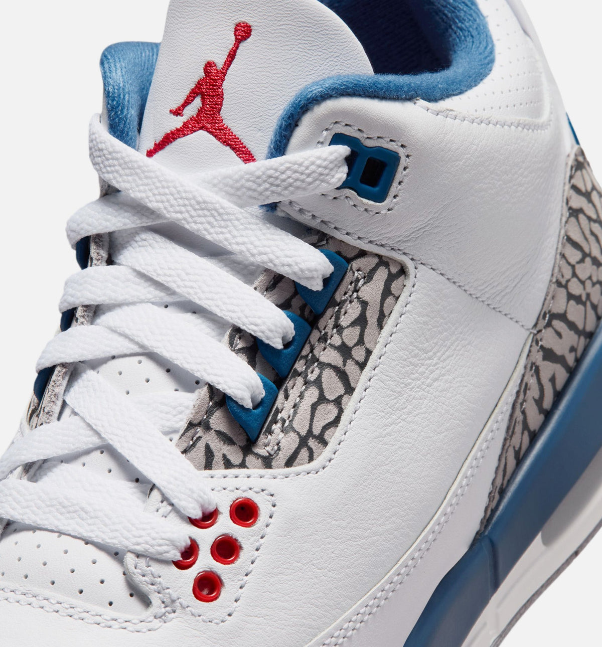 Air Jordan 3 Retro OG True Blue Big Kids' Sneakers - White / Fire Red / True Blue