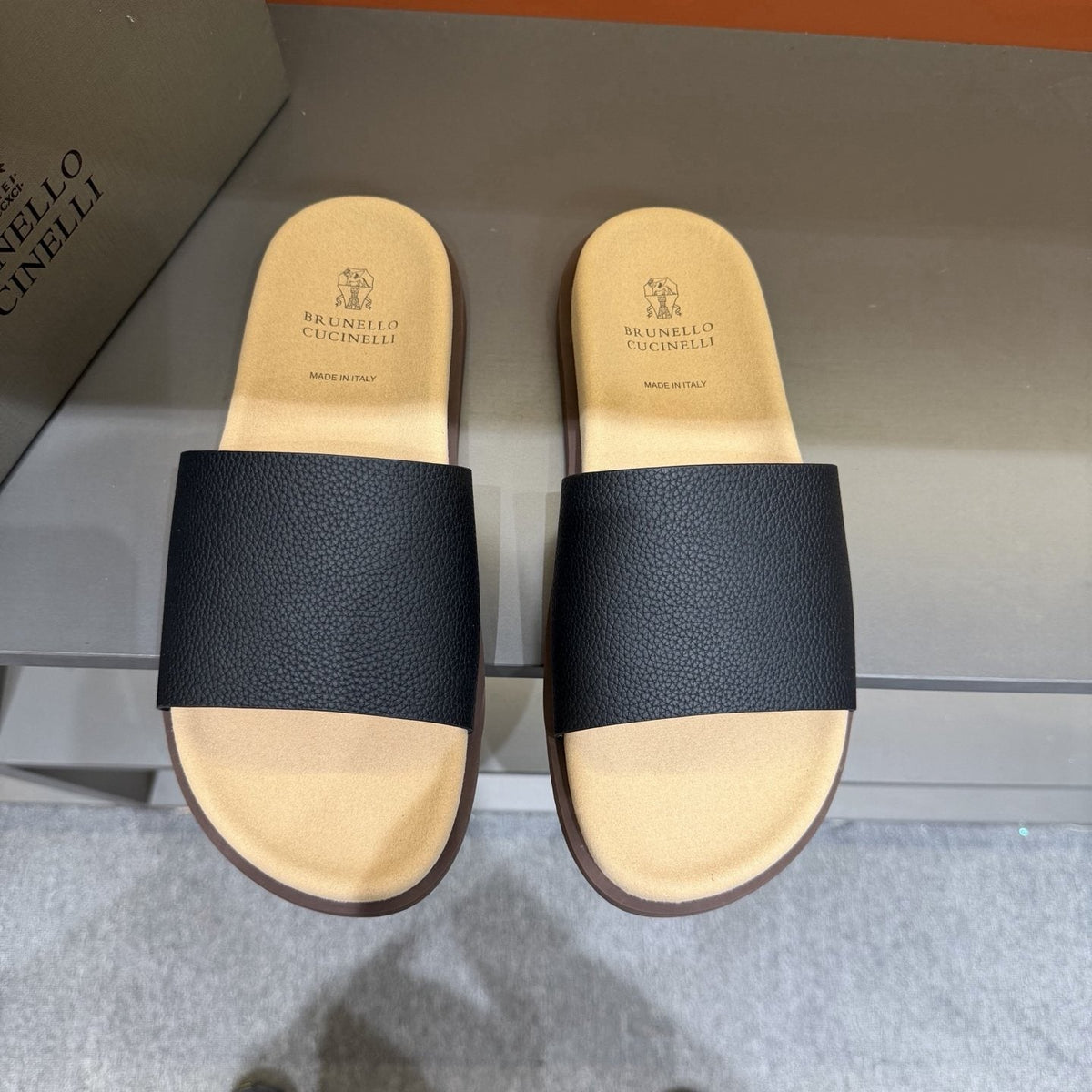 Brunello Cucinelli Men's Wide-Strap Slide Sandals - Light-Toned Footbed