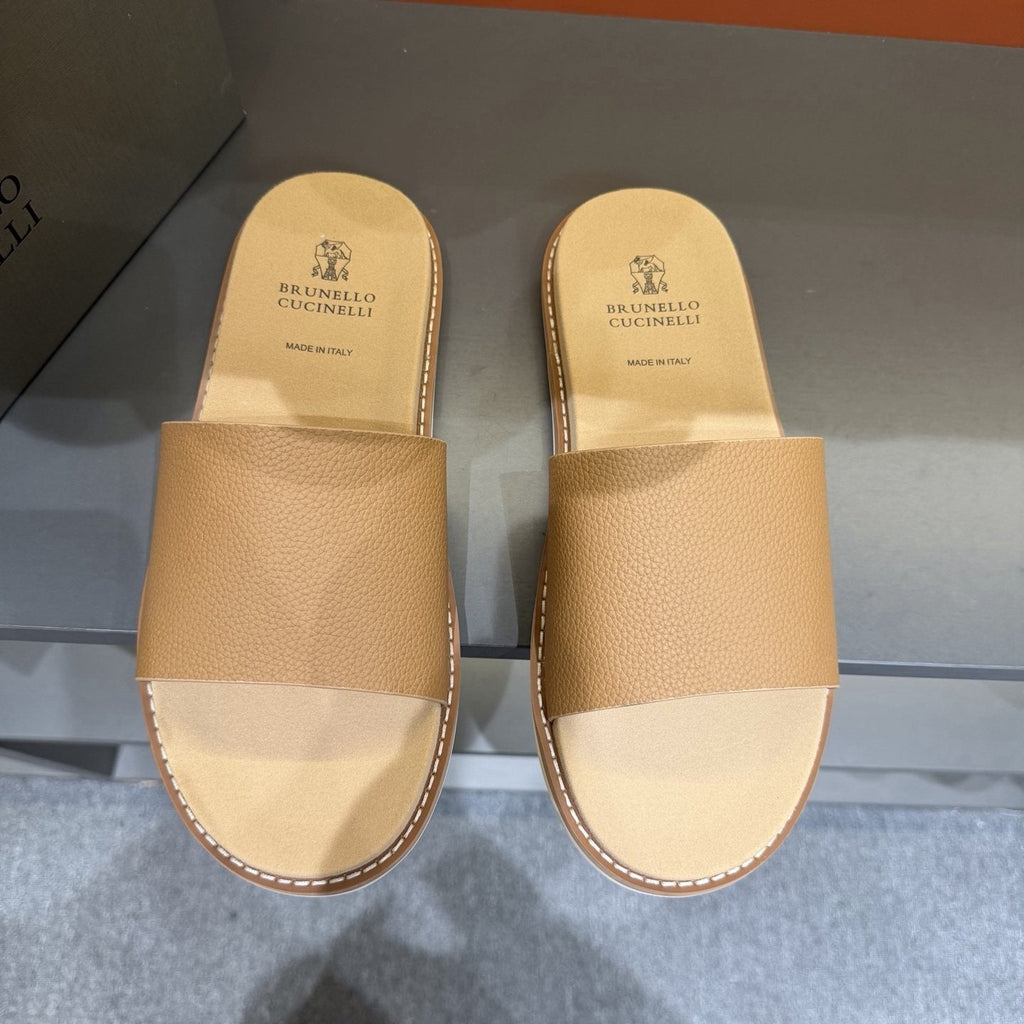 Brunello Cucinelli Men's Wide-Strap Slide Sandals - Low-Profile Sole